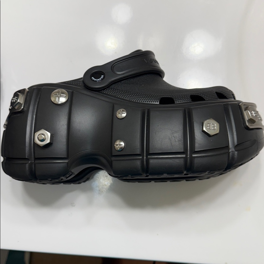 Balenciaga Black Footwear with Silver Details - Picture 4 of 10